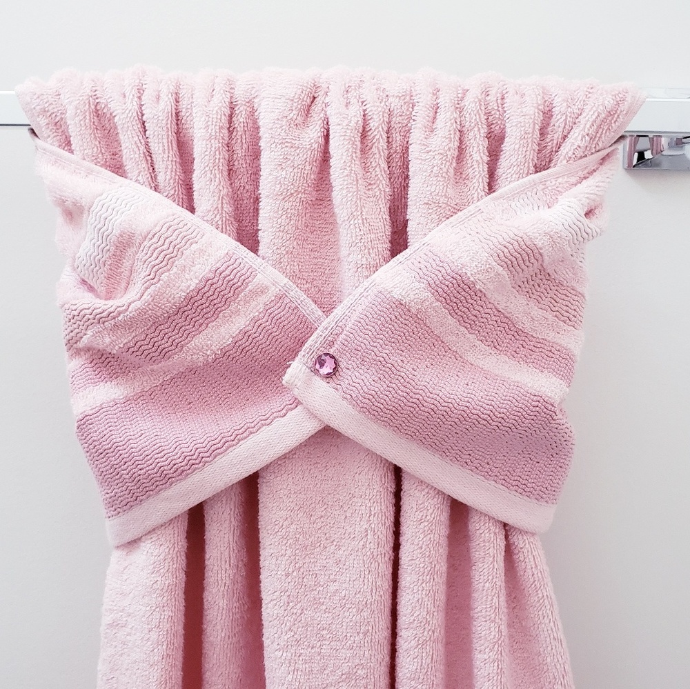 🆒️💘#0972-D ●New! Pink Hang'N'Snap Bath Towel 27x52 🤍Select your snap - Picture 3 of 9